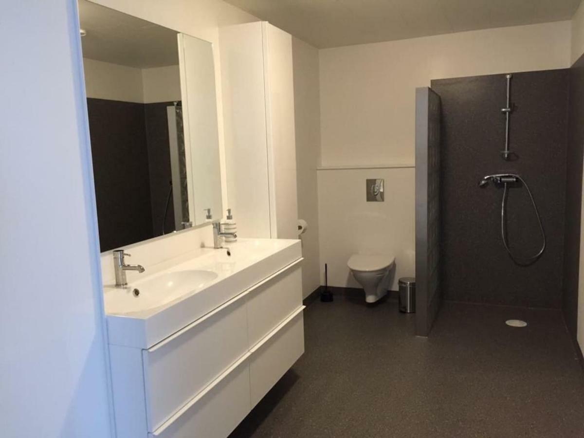 Private Spacious Home In City Center Klaksvik Bagian luar foto